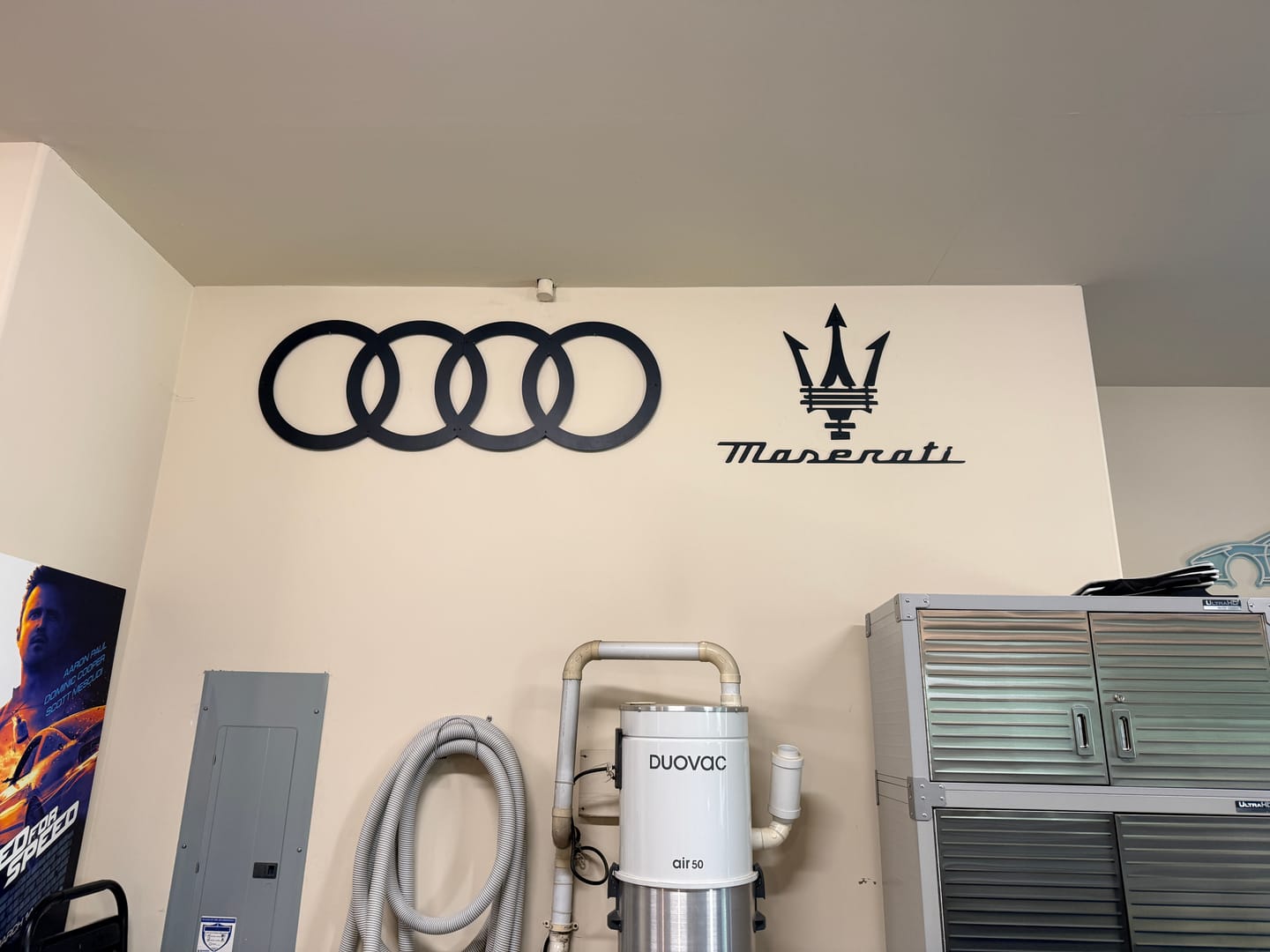 Customer photo review of Maserati Metal Car Emblem