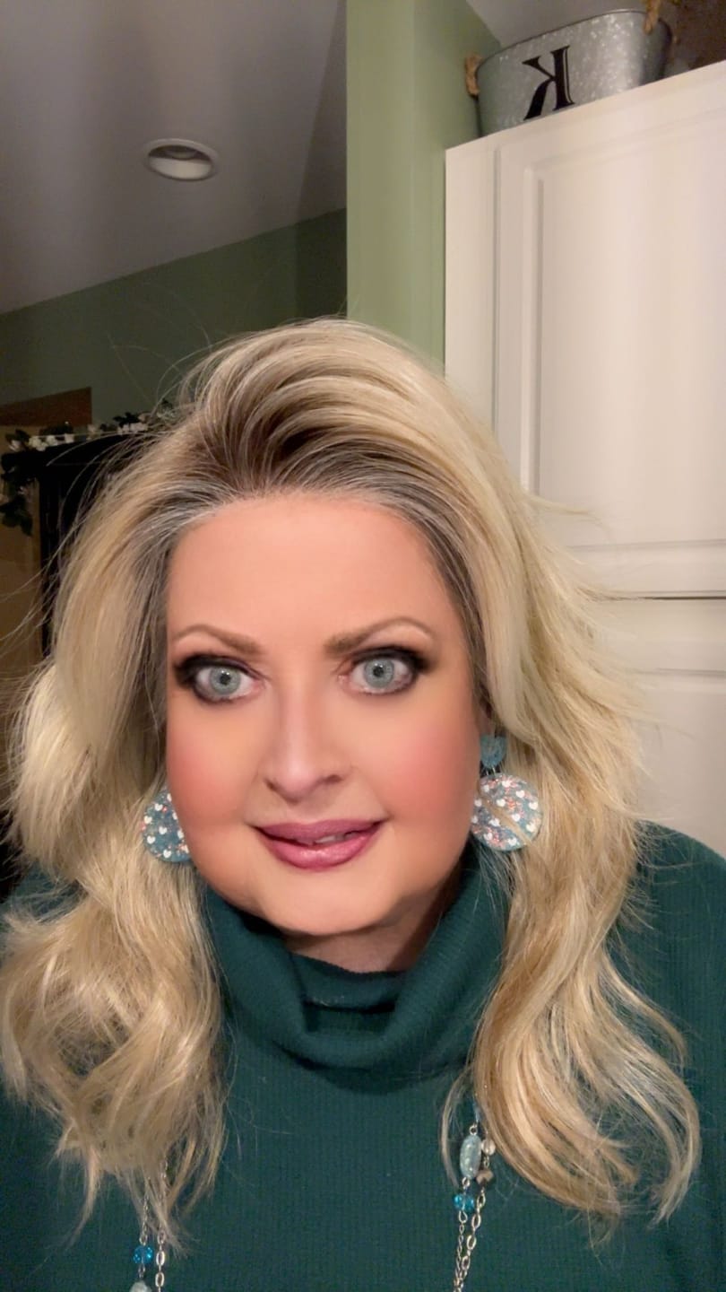 Customer photo review of IMPULSIVE DECISION - Sandy Blonde