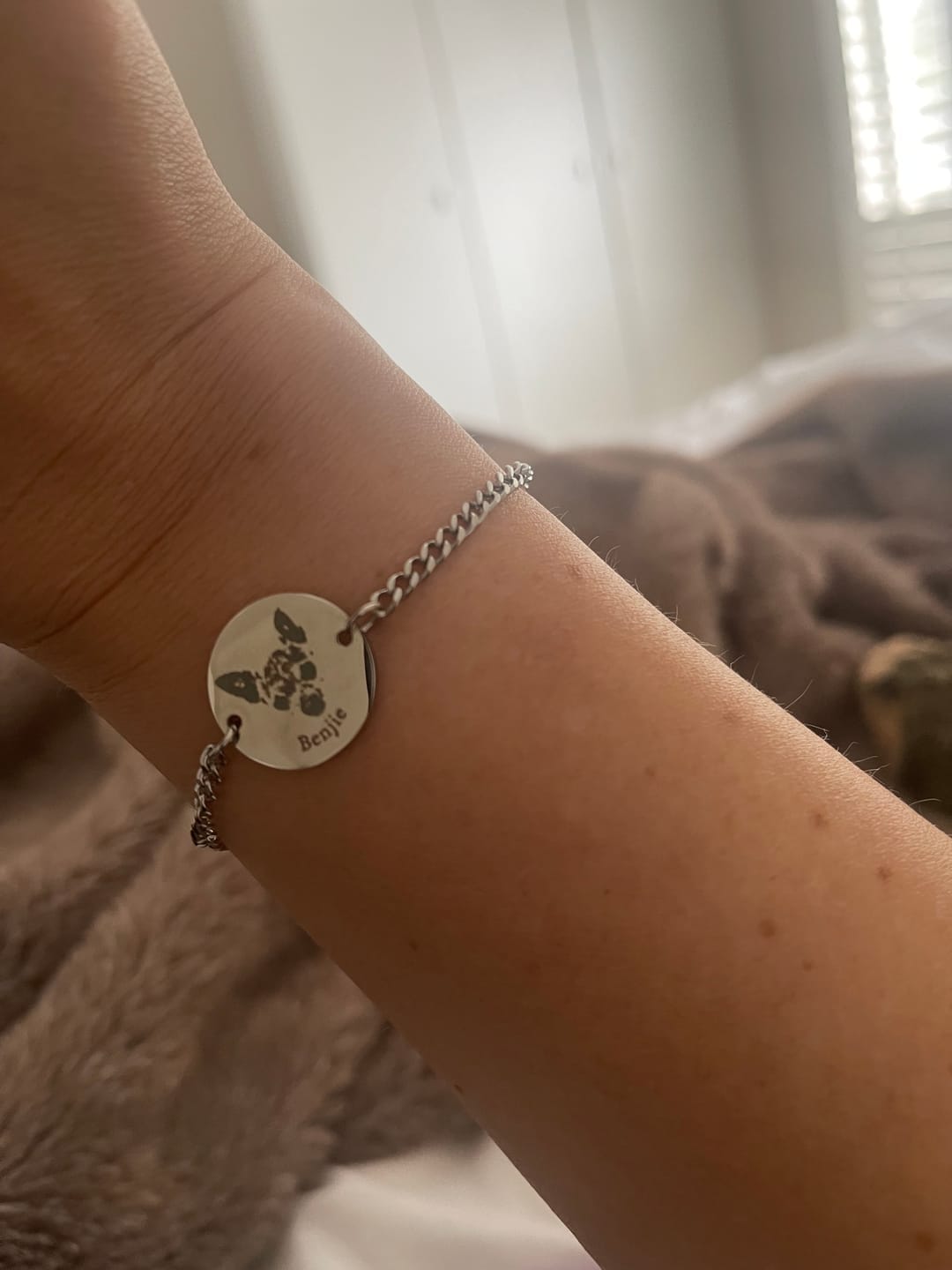 Customer photo review of Εξατομικευμένο βραχιόλι με όνομα κατοικιδίου