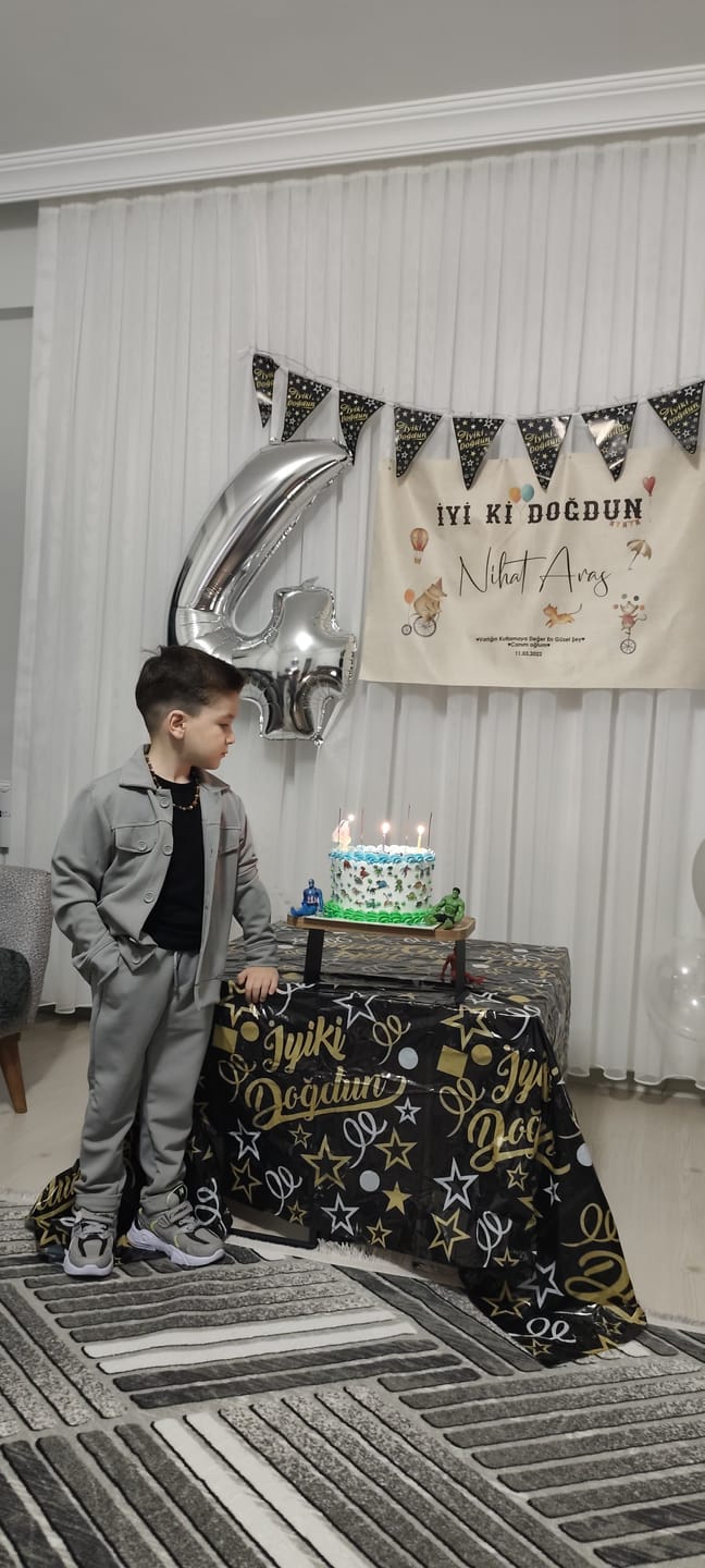Customer photo review of Kişiselleştirilebilir Doğum Günü Örtüsü (#32)