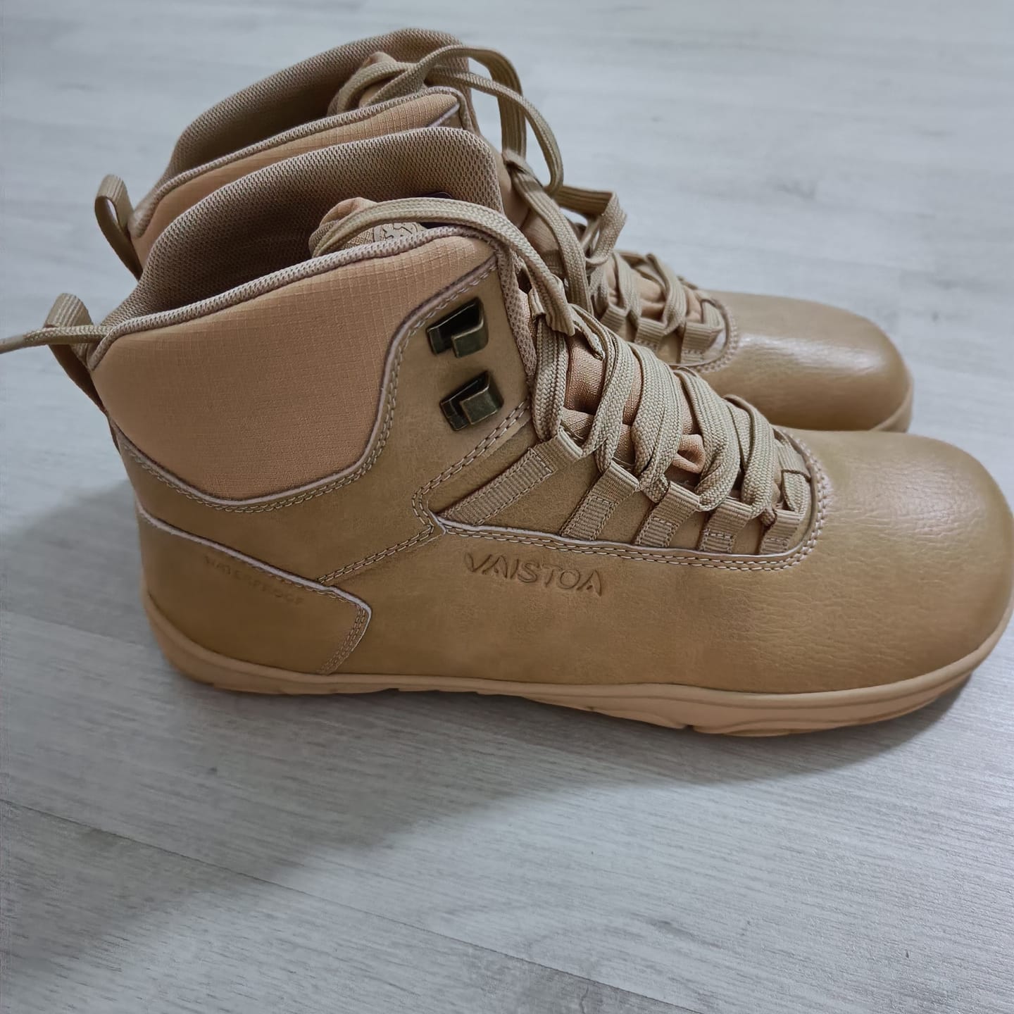 Customer photo review of Vaistoa Uoma 2 -paljasjalkavaelluskengät