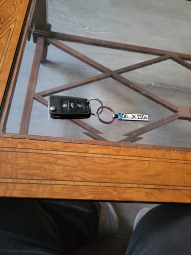 Customer photo review of Kennzeichen Schlüsselanhänger Mini Nummernschild Metall