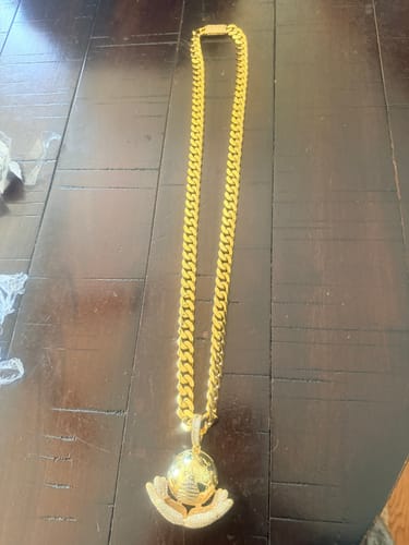 Customer photo review of 8-22mm Solid 18k Miami Cuban Link Chain w/Iced Clasp
