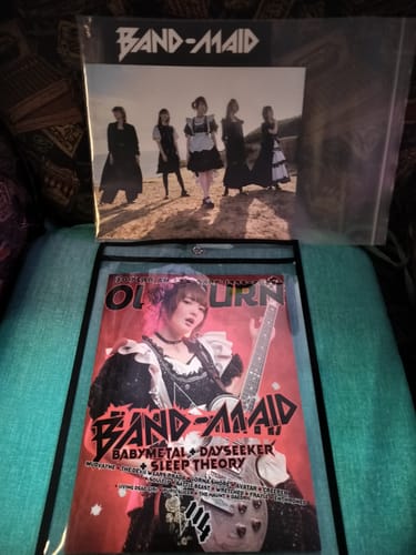 Customer photo review of BAND-MAID – MASSIVE Vol.43 Magazine Book (Cover & Feature, 176 Pages, Exclusive Band Feature)