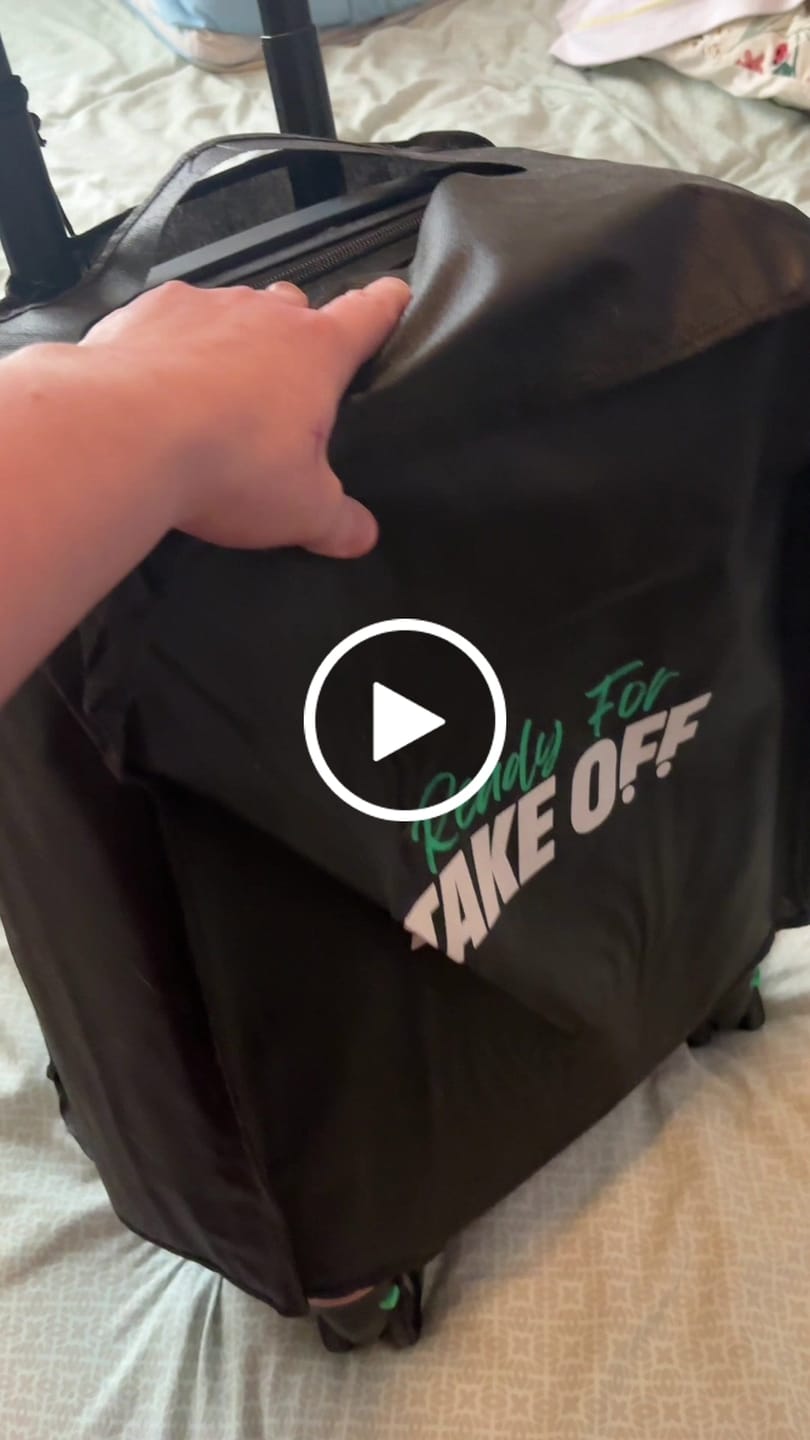 Customer video review of Personal Item Suitcase 3.0+ (GREEN Tab)