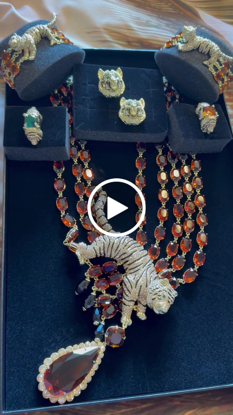 Customer video review of HEIDI DAUS® "Sultry Stripes" Tiger Statement Necklace