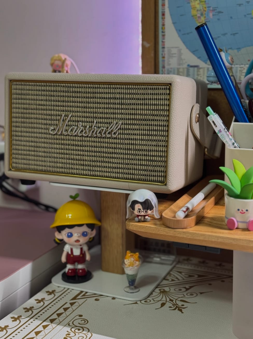 Customer photo review of Edifier Desktop Speaker Stand Wood