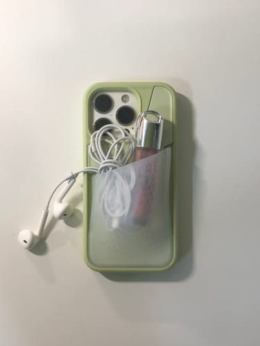 Customer photo review of Flex Pouch - iPhone 14