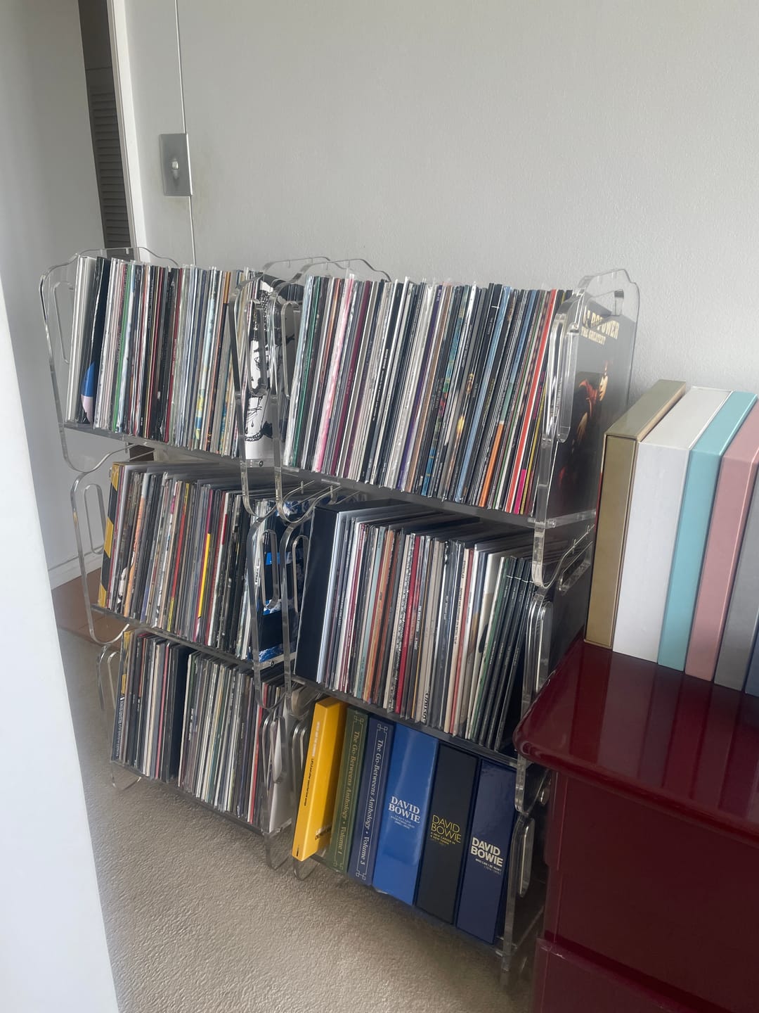 Customer photo review of Prisma 140 - Acrylic Vinyl Record Shelf