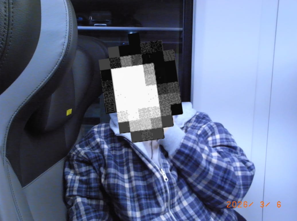 Customer photo review of Reversible Flannel Zip-Hoodie Grey Blue