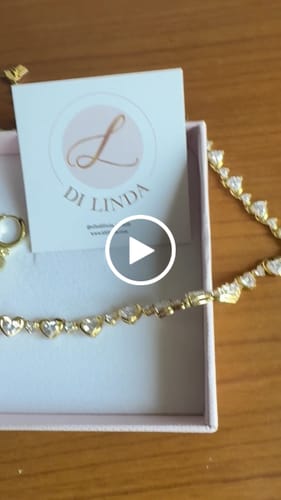 Customer video review of Collana Cuori di Luce