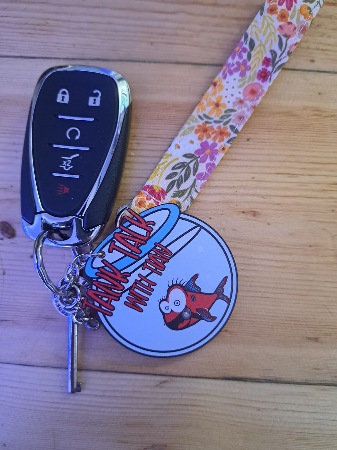 Customer photo review of TTWT Acrylic Keychain