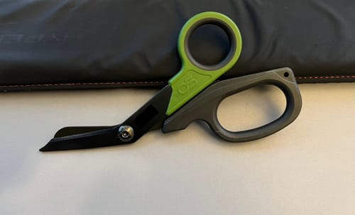 Customer photo review of Tier 1 Elite Extreme Rescue Edition Trauma Shear