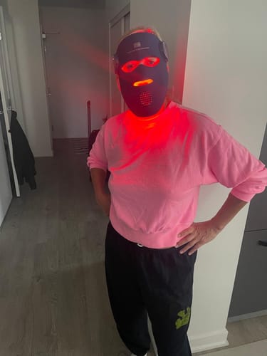 Customer photo review of INIA GLOW 4D 940nm Dual NIR Wireless LED Mask