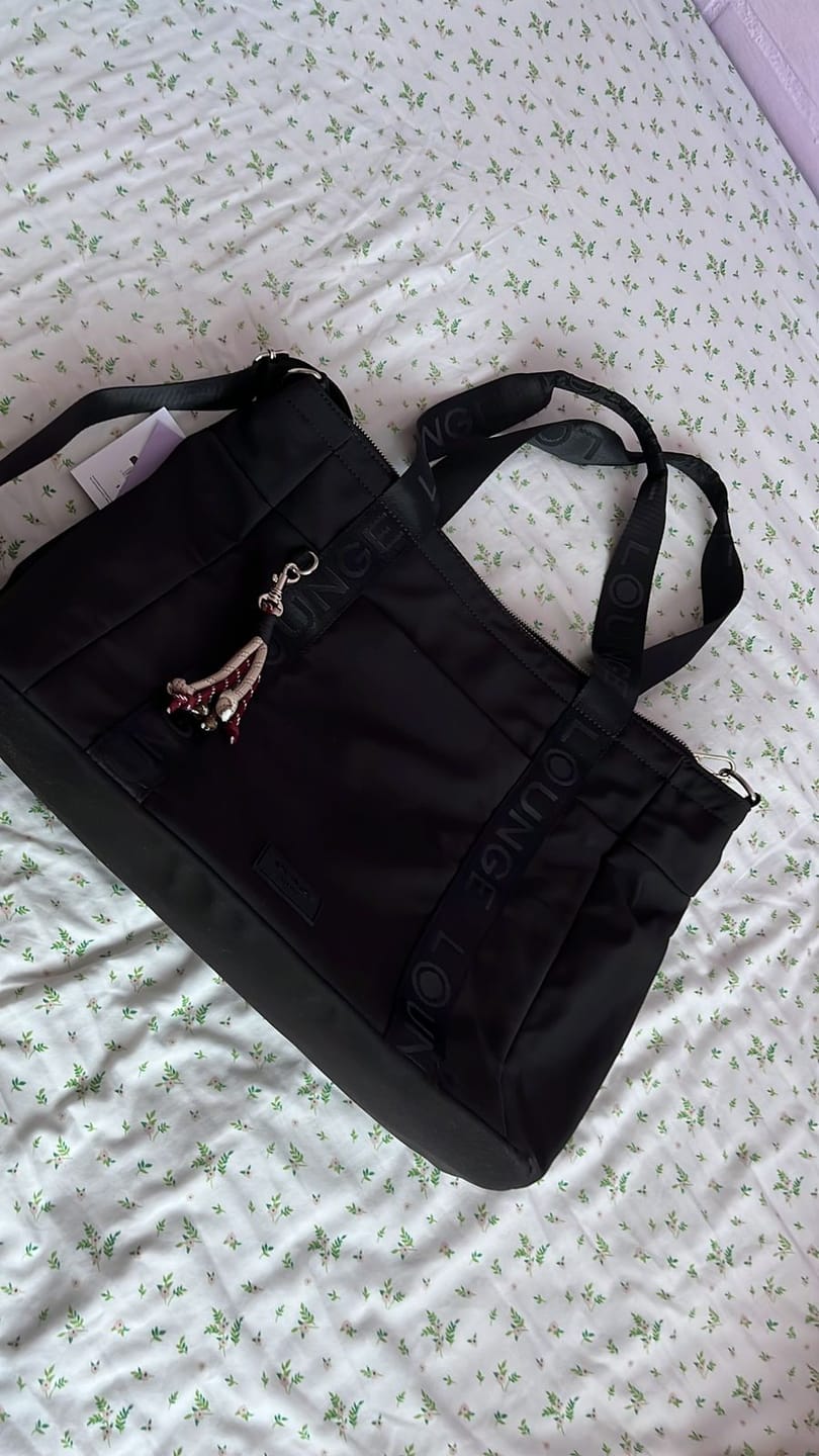 Customer photo review of Bolso Nylon Llavero Street
