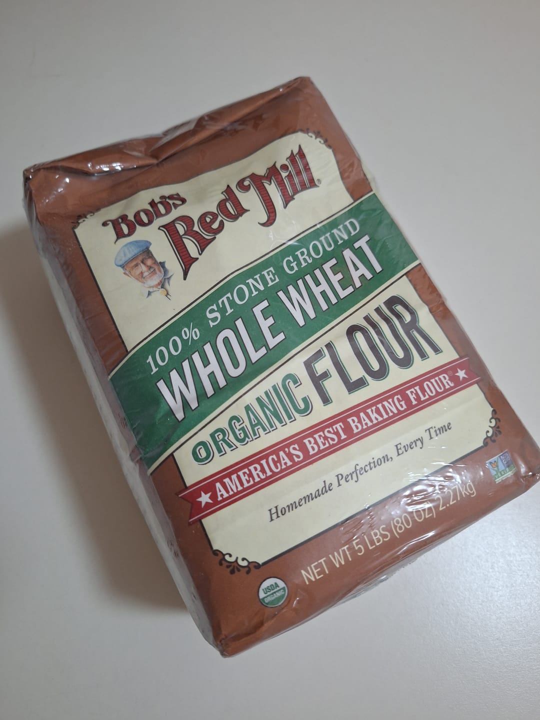 Customer photo review of Bob's Red Mill Organic Whole wheat Flour (2.27kg)