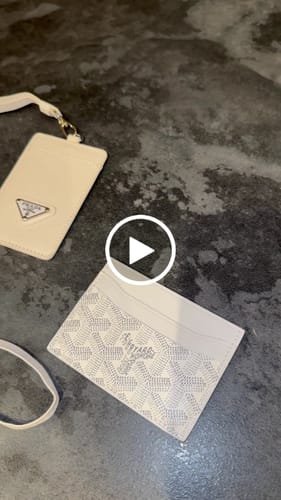 Customer video review of "PRDA" Cardholder