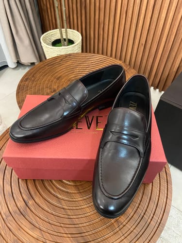 Customer photo review of Penny Loafer Wing Strap - Dark Brown (Hand Painted Patina)