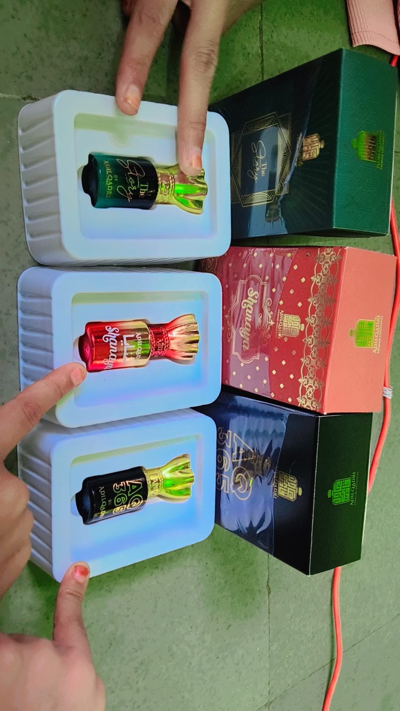 Customer photo review of AQ 365 Luxury Attar Perfume