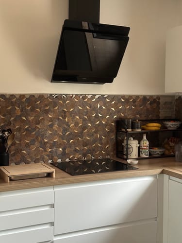 Customer photo review of Mosaïque Crédence Adhésive Cuivré Doré - facile a couper