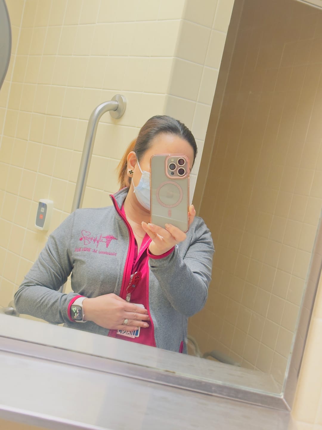 Customer photo review of Ladies Sport-Wick® Stretch Contrast Full-Zip