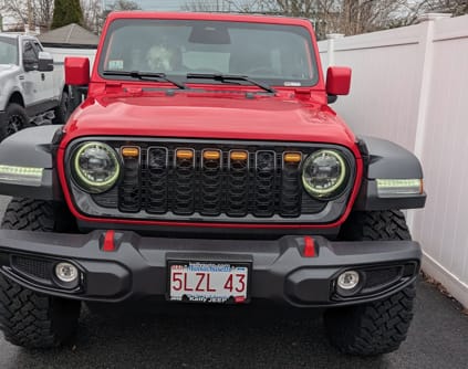 Customer photo review of Prerunner Amber/RGB Grille Lights for 24-25 JL JT Grille