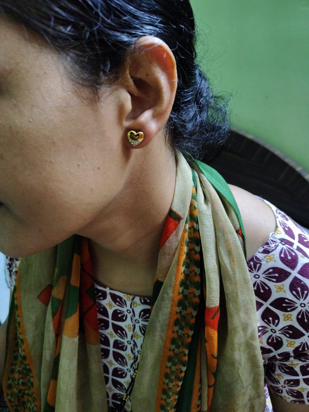 Customer photo review of Stone-studded Heart Earrings