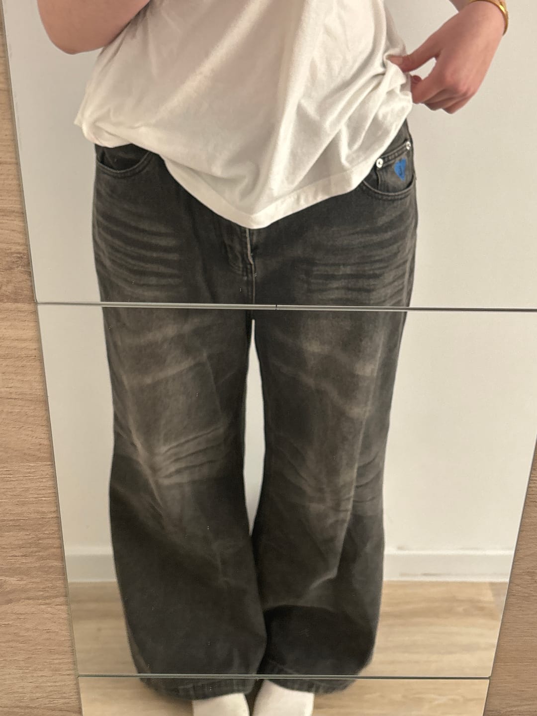 Customer photo review of Aelfric Eden Baggy  Folds Jeans