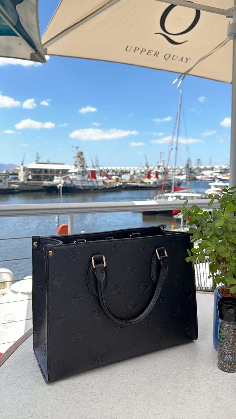 Customer photo review of The Carryall Icon Tote