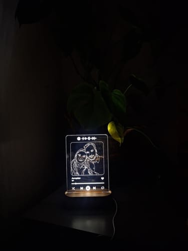 Customer photo review of Spotify Lamp