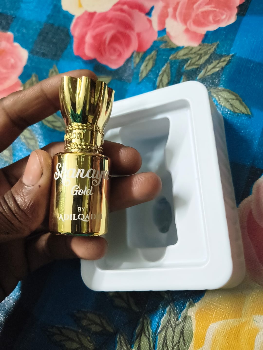 Customer photo review of Shanaya Gold Luxury Gourmand Attar Perfume
