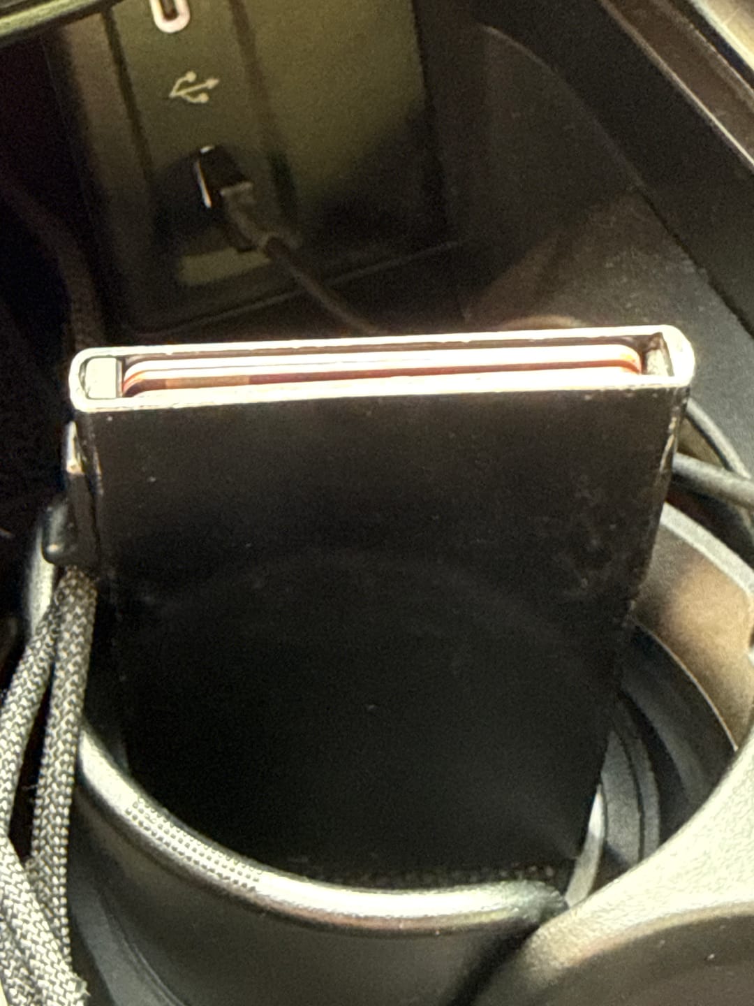 Customer photo review of 80Eighty® Minimalist Forged Carbon Wallet