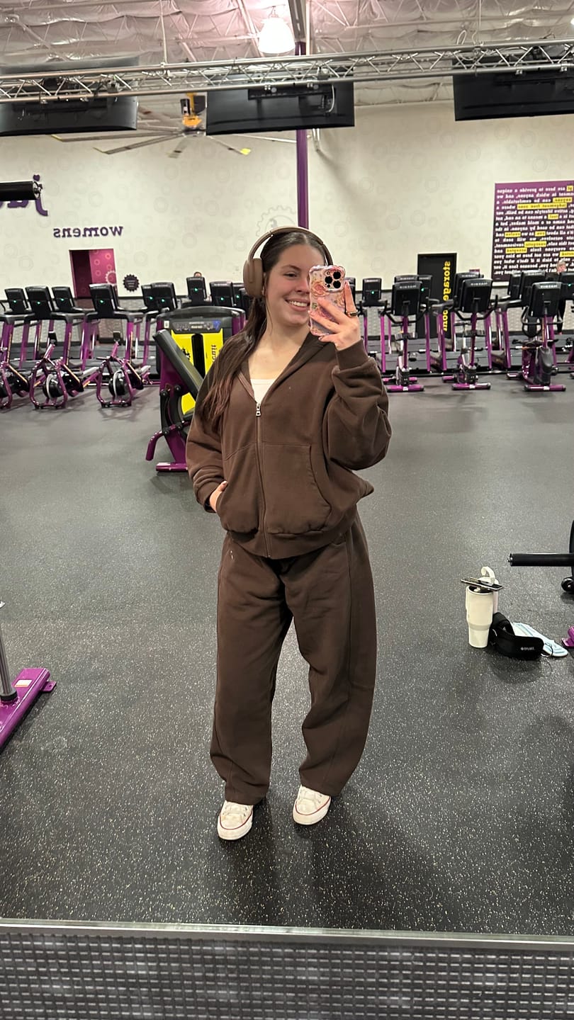 Customer photo review of W5210 - Studio Edit Zip Hoodie
