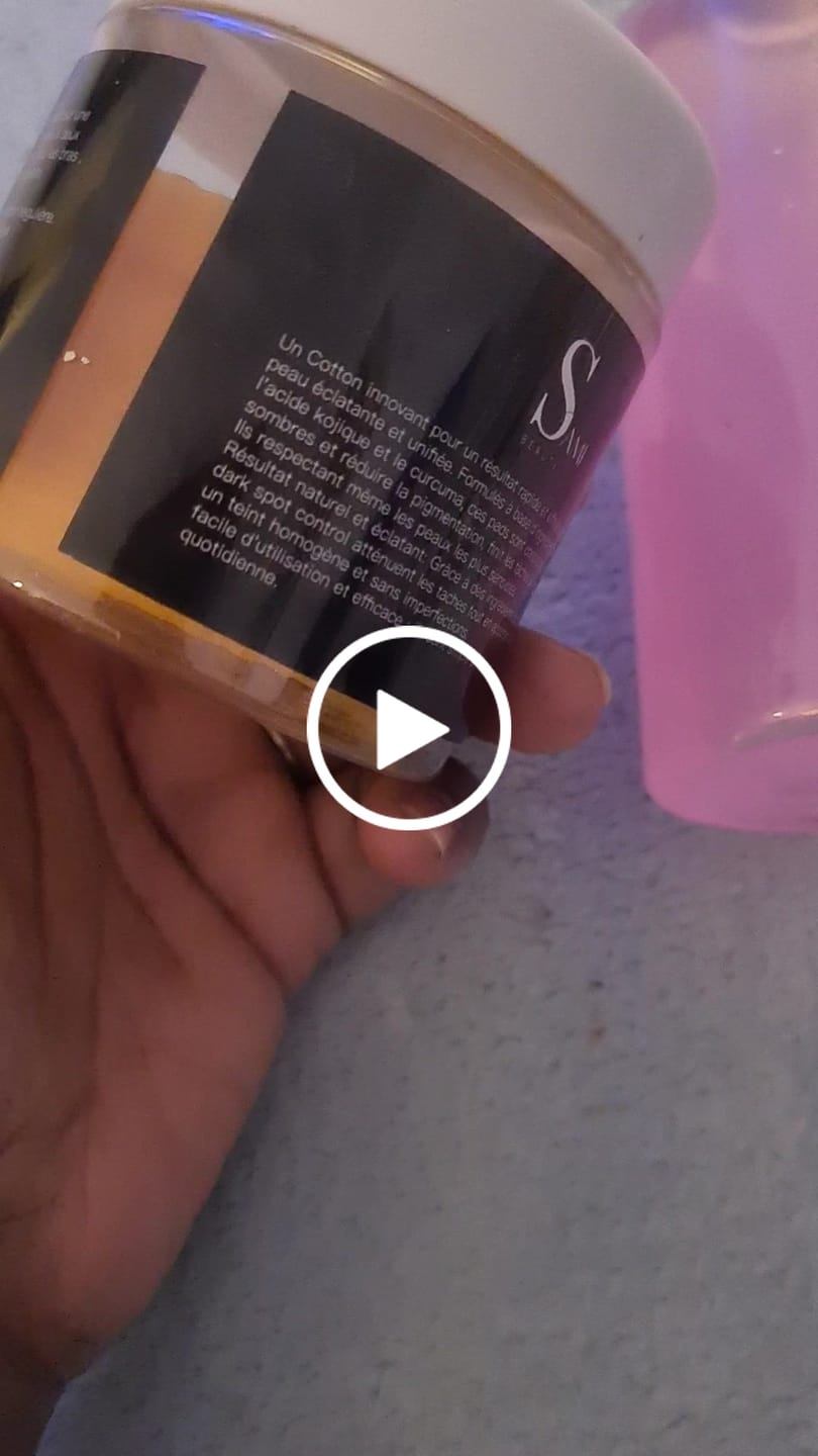 Customer video review of Pads Nettoyant au curcuma indien & kojic tâches rebelles RESTOCKAGE