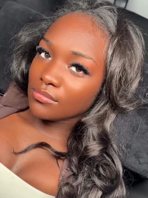 Customer photo review of Cashmere Volume Lash Extensions 0.03mm