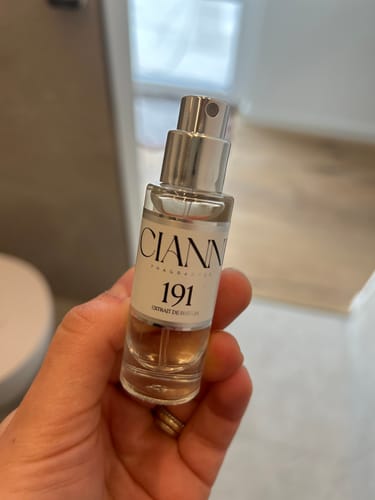 Customer photo review of 939 - The Next Look
