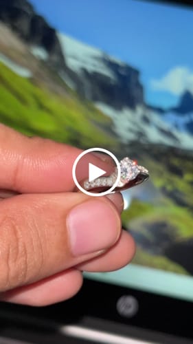 Customer video review of Premium Box
