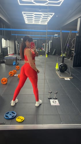 Customer photo review of Leggings Extra Sex Push-Up Juicy Red