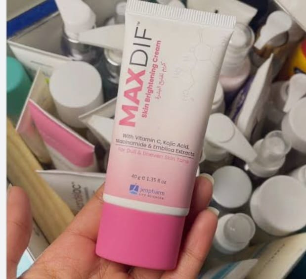 Customer photo review of Maxdif Brightening Cream