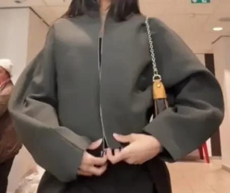 Customer photo review of Zarina Zip Up Cropped Jacket