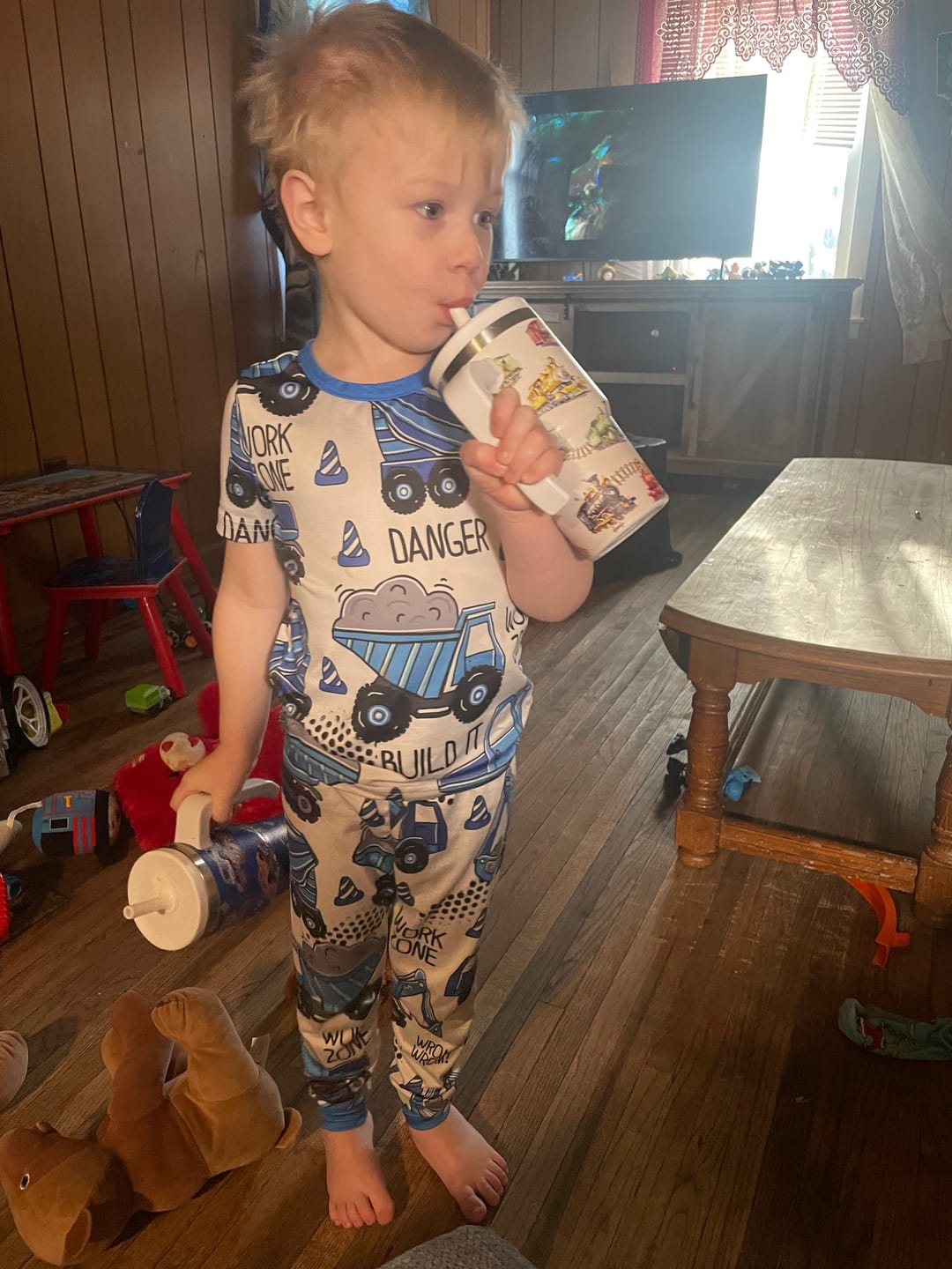 Customer photo review of Trains Spill Proof Kids CREWCUP 20oz