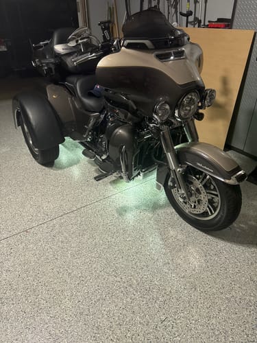 Customer photo review of LED light kit on vehicle