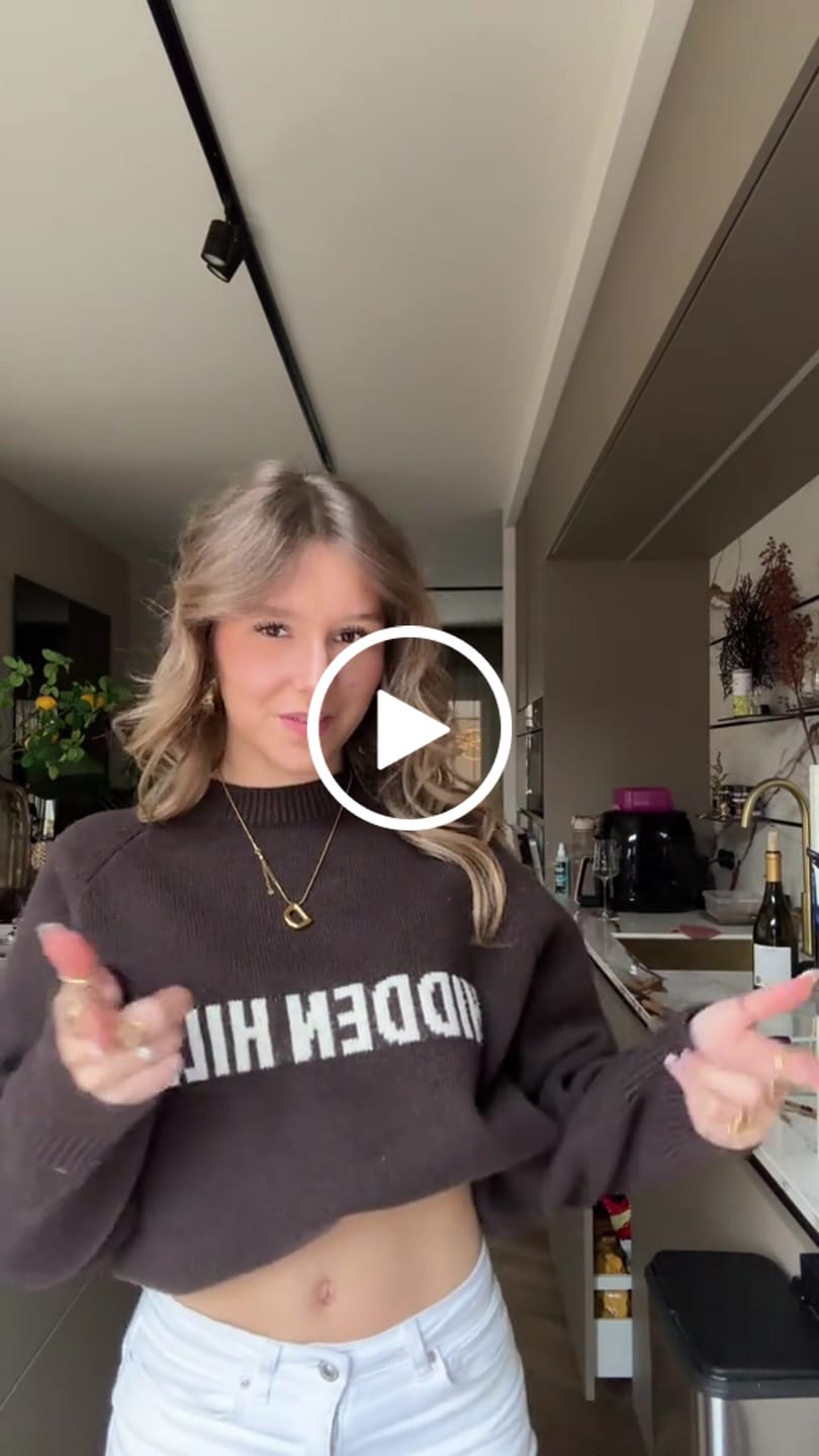 Customer video review of KNIT SWEATER DARK BROWN