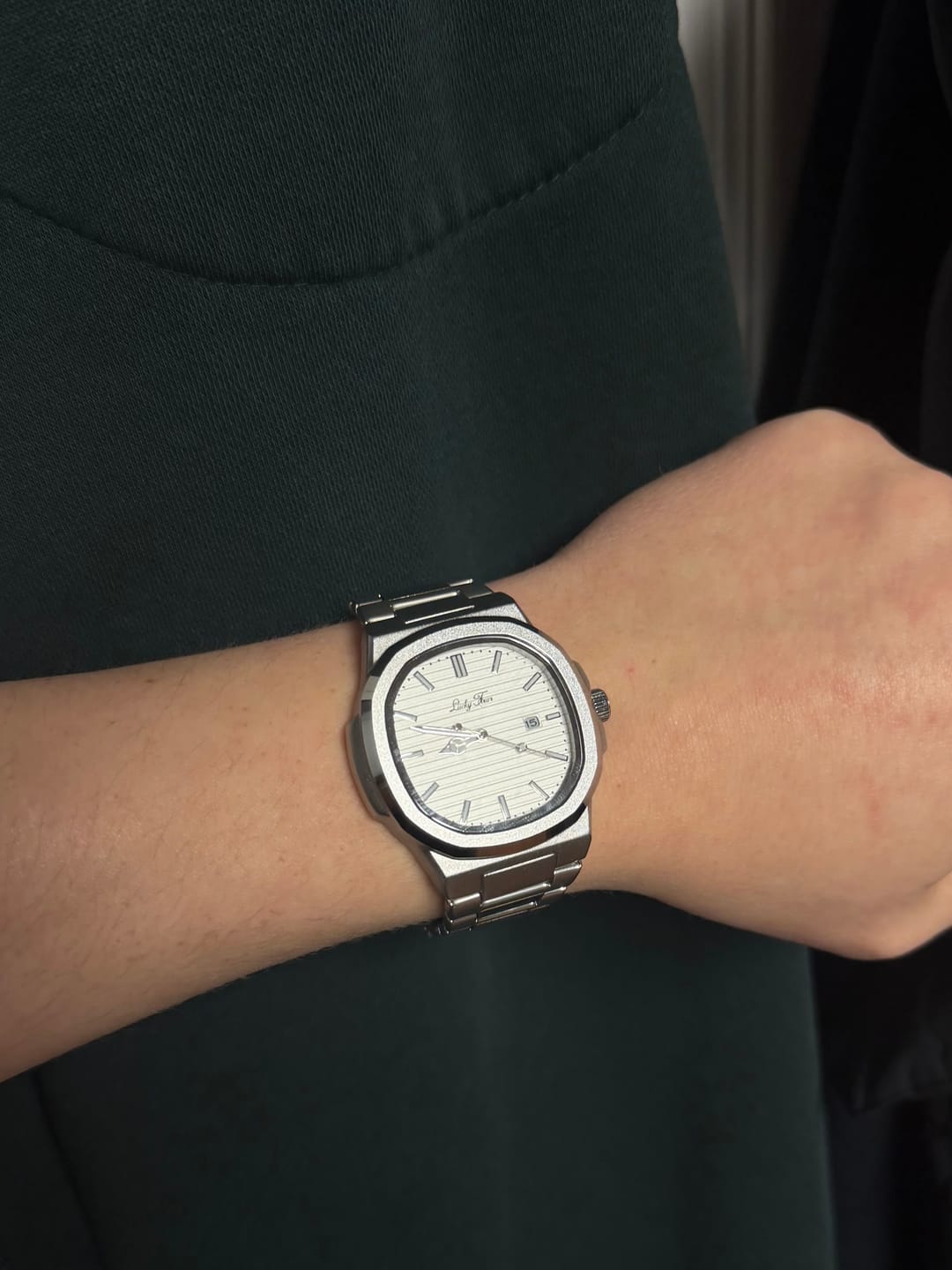 Customer photo review of Lucky Fours® Caspian