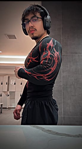 Customer photo review of Void Tech™  Fallen Knight longsleeve Compression [NIGHTMARE]