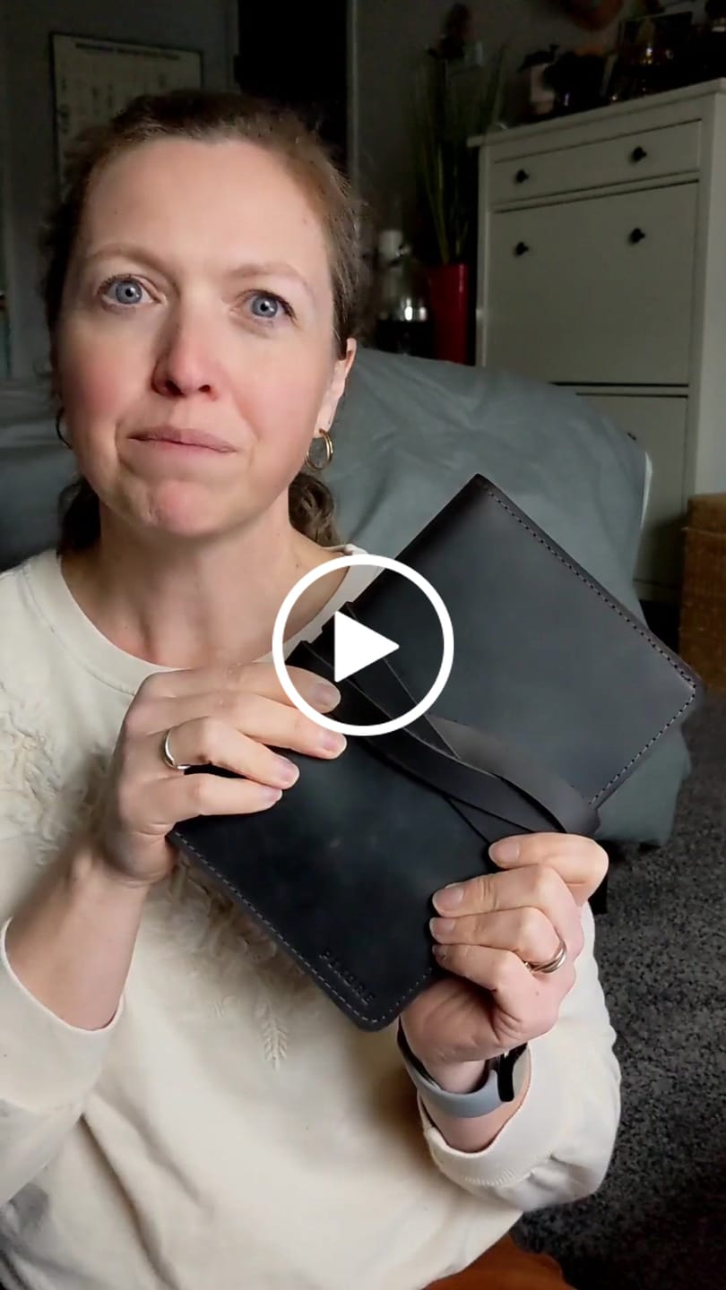 Customer video review of Leather Sketchbook