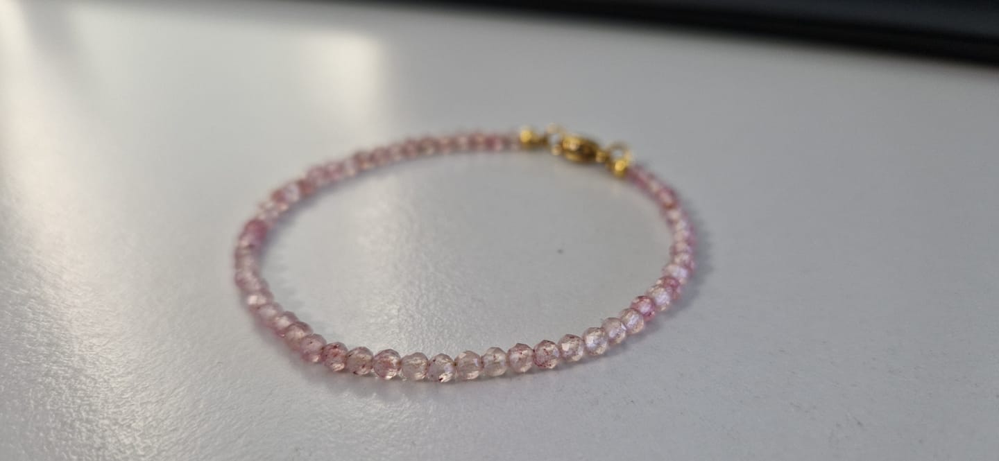 Customer photo review of Rosenquarz Armband - Perlen