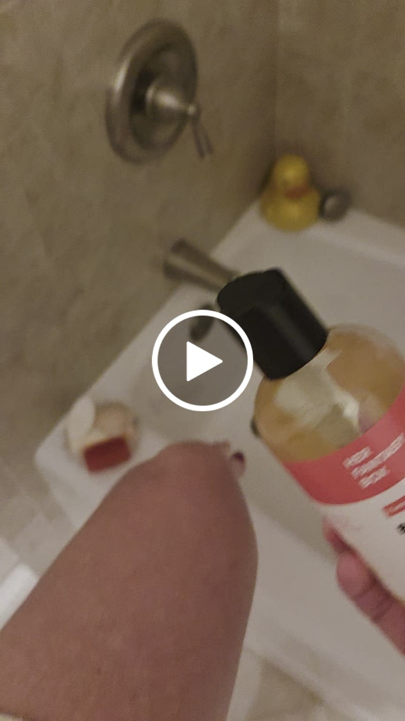 Customer video review of Body Splash - Skin Smoothing Body Oil  (Yummy)