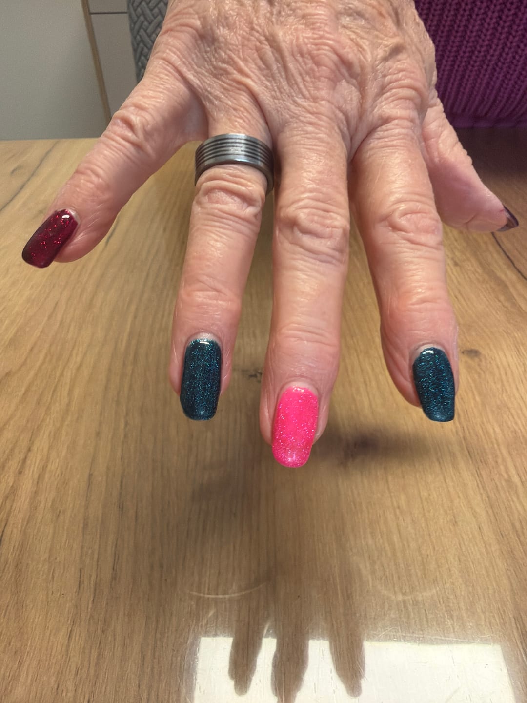 Customer photo review of 3in1 UV Gellack - 90300 - metallic silber weiß
