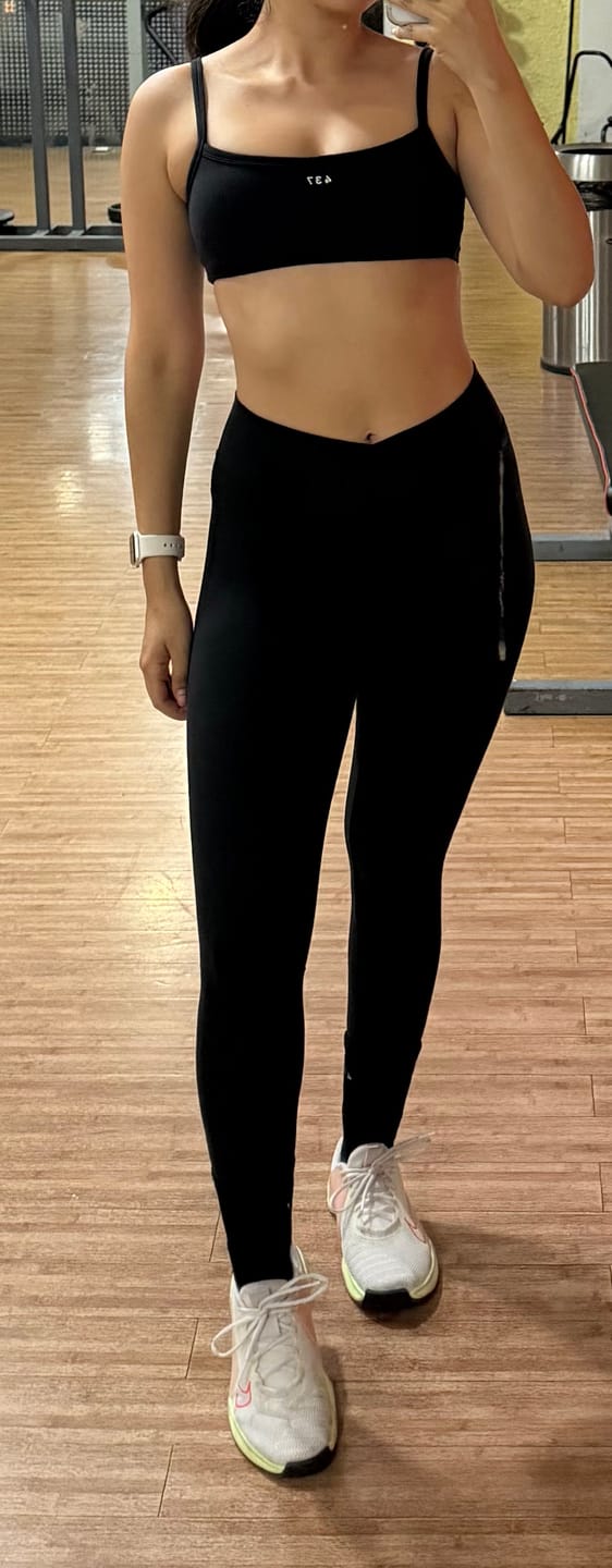 Customer photo review of The V Legging / Black